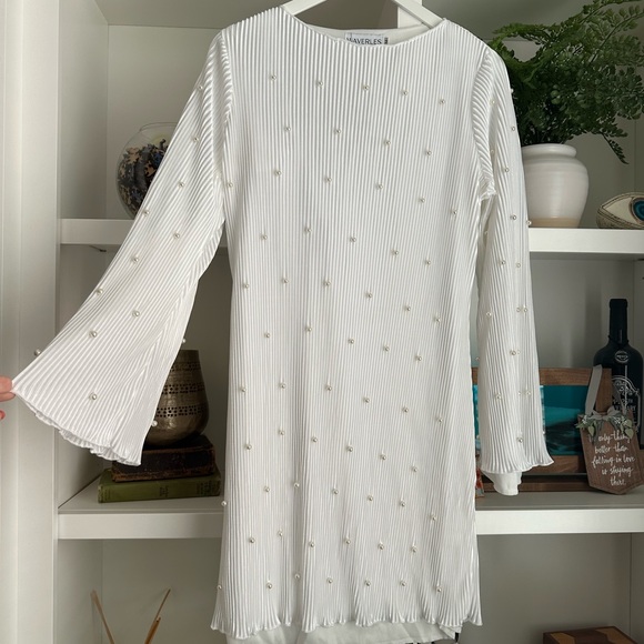 THE PEARLY MINI DRESS by Waverles size Medium. New with tags. - Picture 2 of 4
